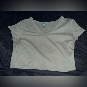 Green Wild Fable Cropped shirt. Size XL